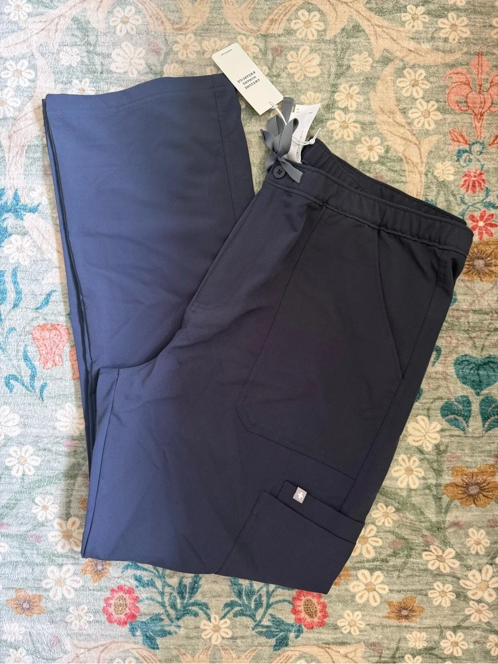 Figs Men's Navy Drawstring straight leg scrub pants